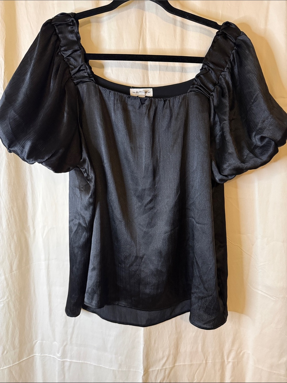 eesome Black Satin Puff-Sleeve Square-Neck Blouse